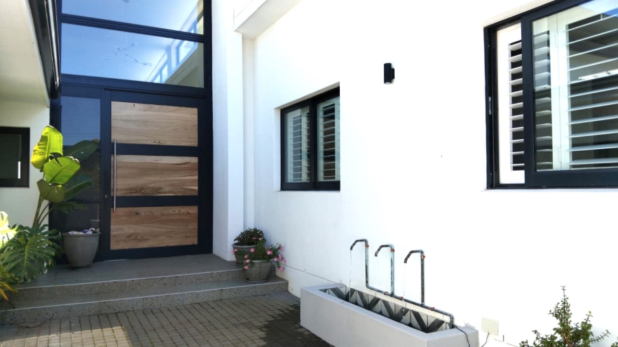 5 Bedroom Property for Sale in Riversdale Western Cape